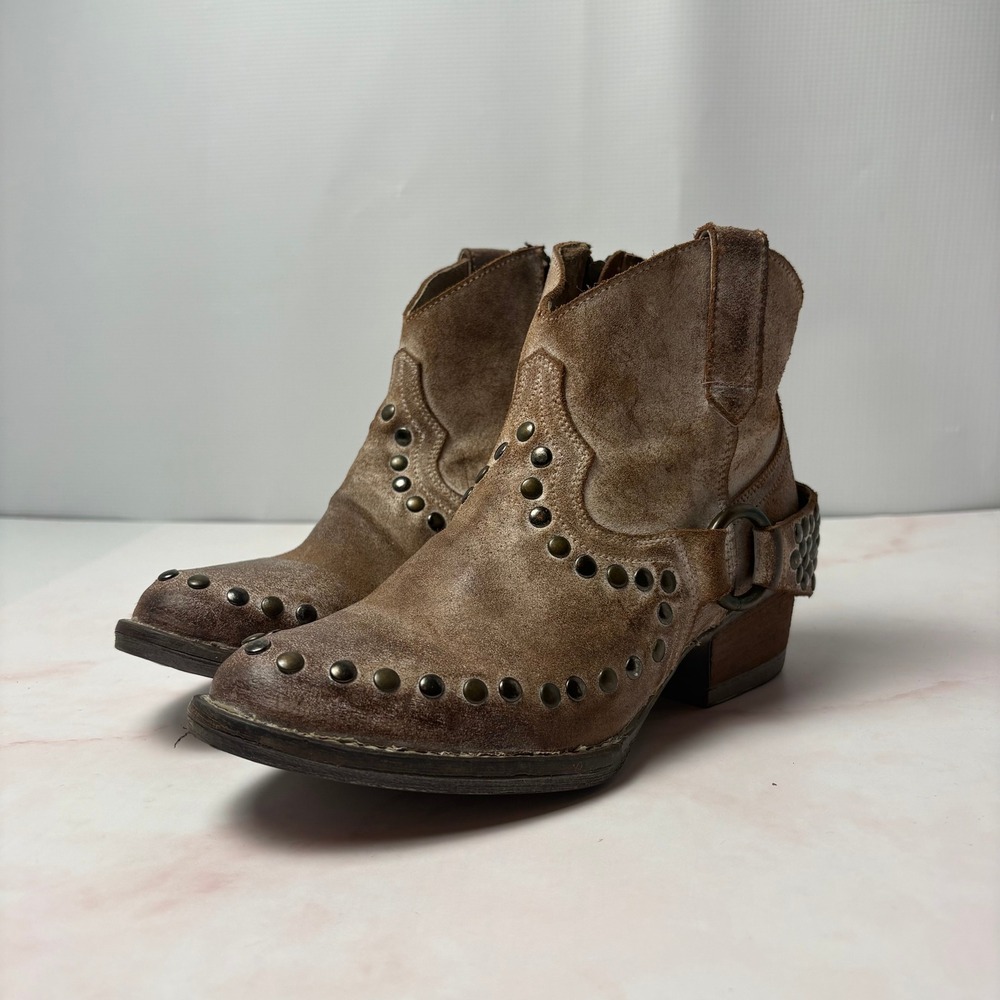 Circle G by Corral Womens Brown Distressed Studded Harness Ankle Boots 5.5 L836